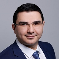 Dr. Vüsal Hacıyev – Ürək-Damar Cərrahı, Bakı