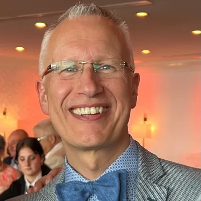 Mazzoni Center Appoints Simon J. Trowell as Chief Executive Officer